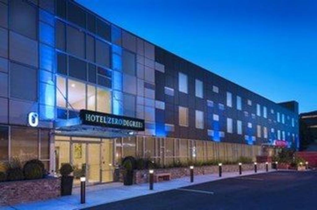 The Watershed Norwalk Hotel Exterior foto